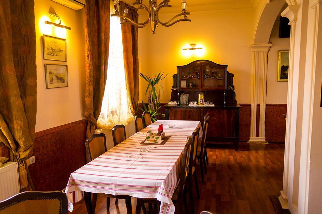 Ugostiteljski Objekat Karibo Hotell Sombor Exteriör bild