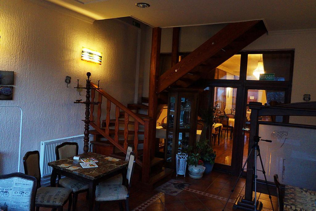 Ugostiteljski Objekat Karibo Hotell Sombor Exteriör bild